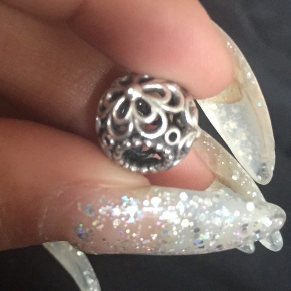 Pandora Flower Charm Authentic - Picture 3 of 3
